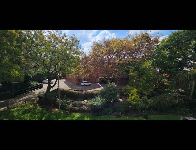 2 BEDROOM TOWNHOUSE FOR SALE IN SOUTH CREST